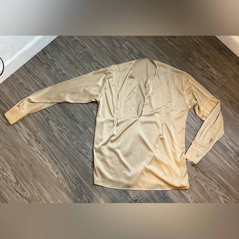 Silky flowy shirt